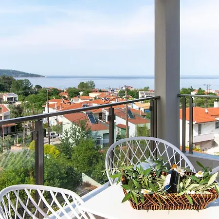 Hill Thassos בית הארחה 3*